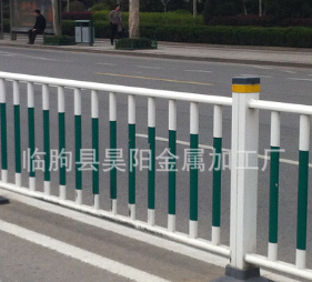 城市道路安全防护栏 市政道路护栏 公路交通隔离护栏