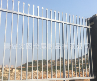山东泰安厂家直销锌钢栏杆别墅庭院单位小区围墙装配式隔离栅栏