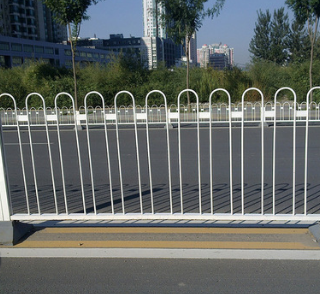 京式护栏 马路道路中央隔离护栏人行道隔离栏市政交通隔离栏